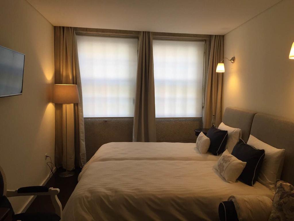 Ducarmo Apartments Caves Vinho Do Porto Вила-Нова-ди-Гая Экстерьер фото